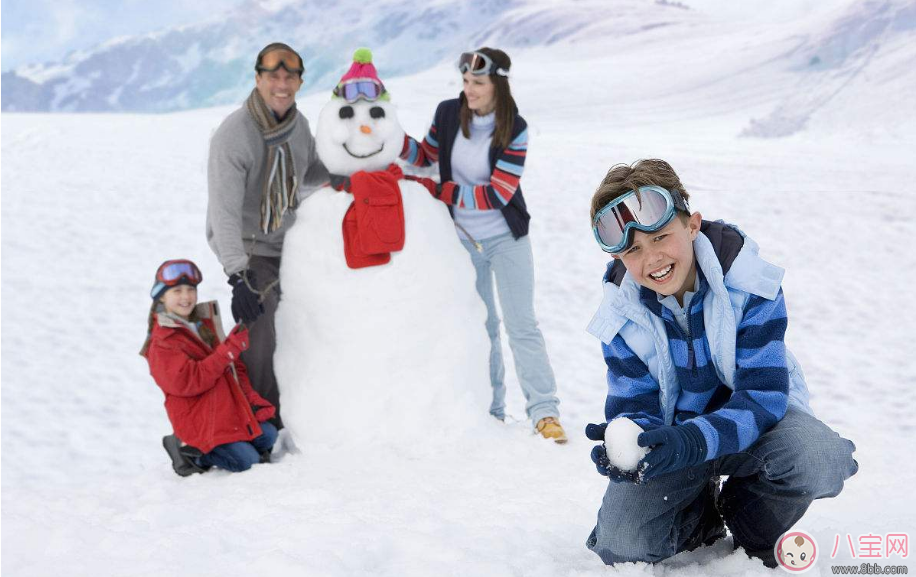 带孩子堆雪人发心情说说朋友圈 下雪带孩子堆雪人感言说说朋友圈(图6)